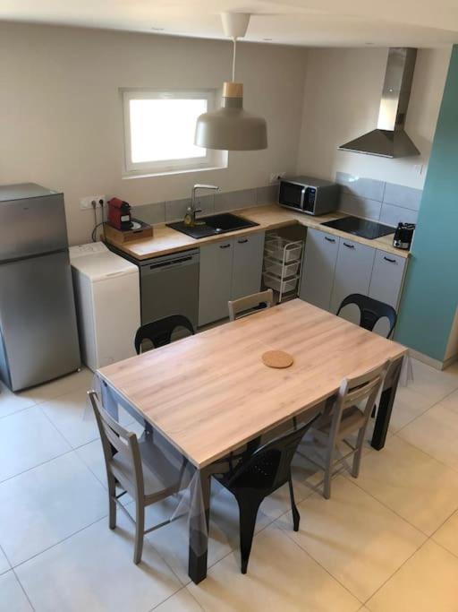 Le Logis Du Chesnot Apartment Saint-Quentin-sur-le-Homme ภายนอก รูปภาพ